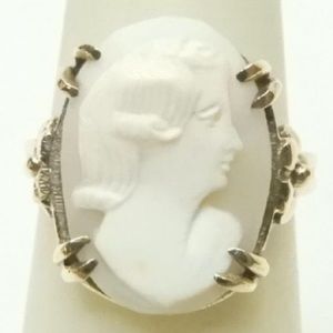 Substantial Vintage 10K Gold Cameo Ring, Size 5 1/2